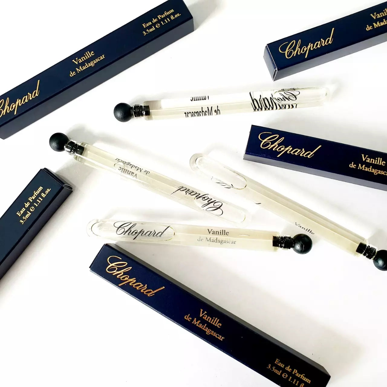 Chopard Vanille de Madagascar 3.5 ml 0,12 fl oz officieel staaltje-Chopard Rose Seljuke-Chopard Haute Parfumerie-Chopard Rose Seljuke 3.5 ml 0,12 fl oz mini-smelltoimpress.nl