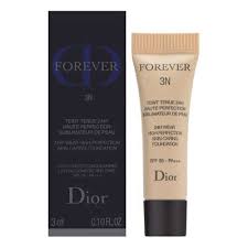 Christian Dior Forever 3N 24H Wear High Perfection Skin Caring foundation 3N Neutral 3 ml 0,10 fl oz mini cosmetic staaltje. Avant/Before 030