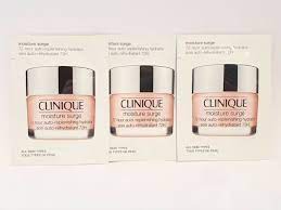 Clinique Moisture Surge 72 hour Auto Replenishing Hydrator Gel Cream 1 ml 0,03 fl oz official skincare staaltjes