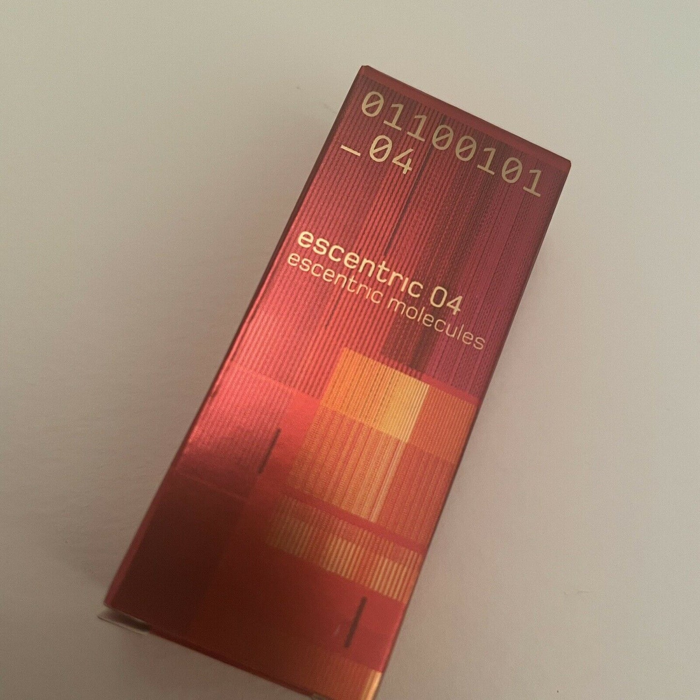 Escentric Molecules Escentric 04 2 ml 0,07 fl oz officieel parfumstaaltje